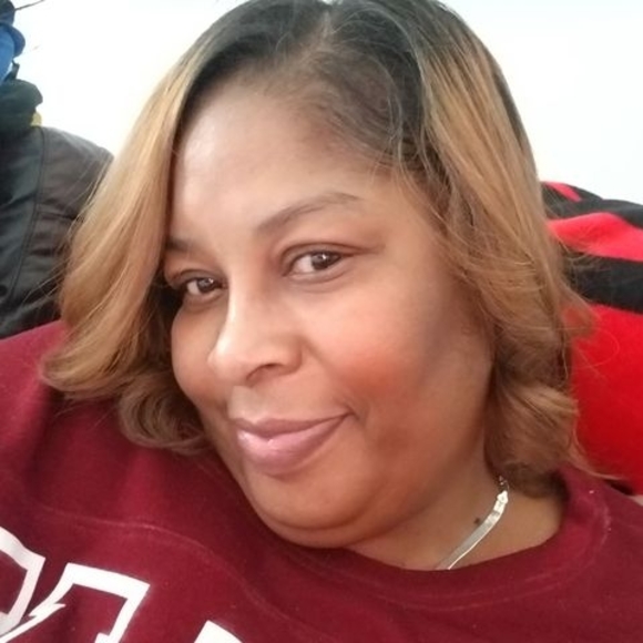 Nikki Holmes - Poshmark Profile Picture of Nikki Holmes (@holmesnikki46) on Poshmark