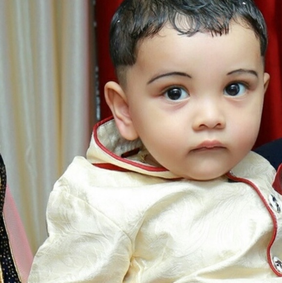 Profile Picture of Mushina Mushi (@moosinasathar) on Poshmark