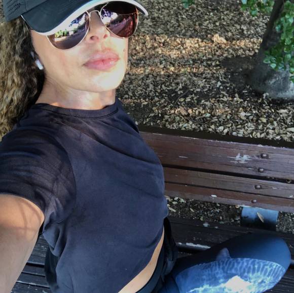 Profile Picture of Lina Mikler (@linamikler) on Poshmark