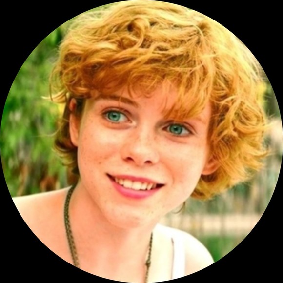 Profile Picture of Devyn Baase (@devynbaase) on Poshmark