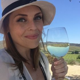 Profile Picture of Julianne Santos (@xulianne) on Pinterest