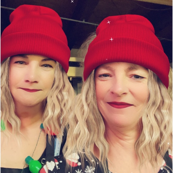 Profile Picture of Tanya Iverson knox (@tanyaiverson) on Poshmark