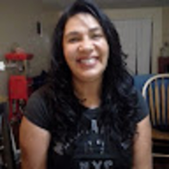 Profile Picture of Joanna Reed (@joannareed37) on Poshmark