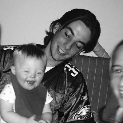 Profile Picture of Mike Dudas (@Smucci_) on Twitter