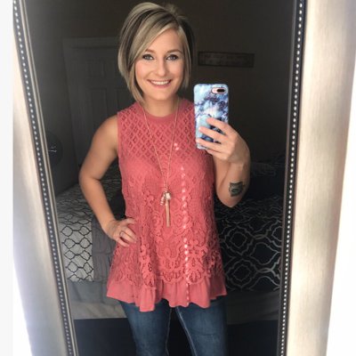 Profile Picture of Chelsie Krauth (@chels12joe12) on Twitter