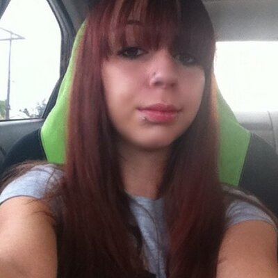 Profile Picture of Laura (@Lauralint) on Twitter