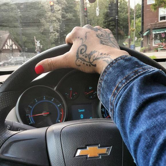 Profile Picture of Yves Paul (@katouree) on Poshmark