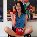 Profile Picture of Samah Hallgren (@gallerysamah) on Instagram