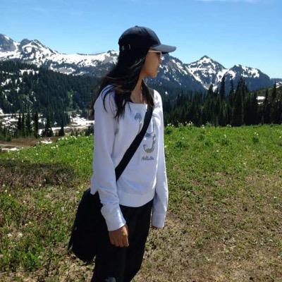 Profile Picture of Yiyang Zhang (@yiyangzhang28) on Twitter