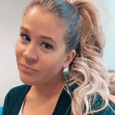 Profile Picture of Robyn King  💕 (@r_nicholeking) on Twitter