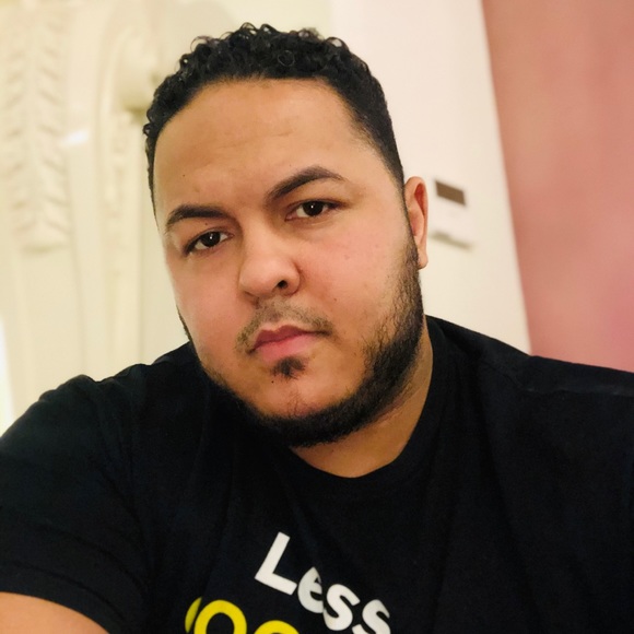 Profile Picture of Javish Vargas (@javishv) on Poshmark