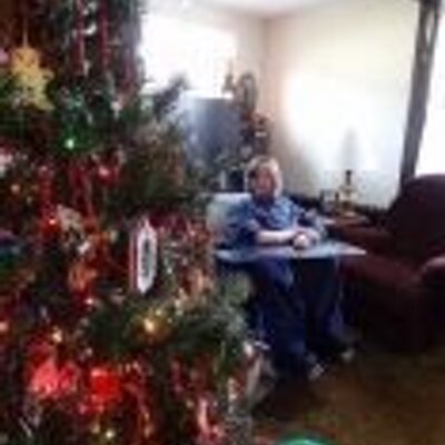 Profile Picture of Mallory Winkleblack (@Carolann_arr) on Twitter