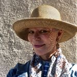 Profile Picture of Roxanne Caruso (@roxysantamonica) on Instagram