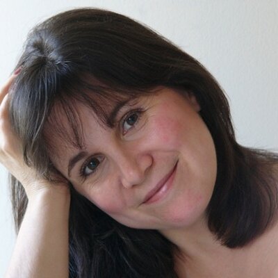 Profile Picture of Lori Michael (@LorisStories) on Twitter