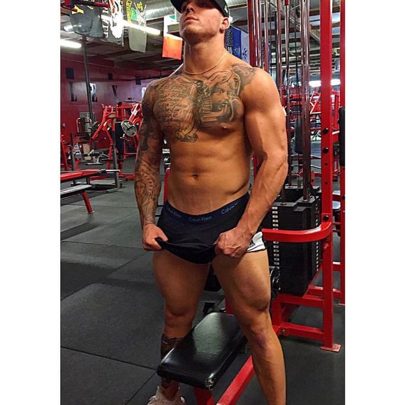 Thane Wadams - Poshmark Profile Picture of Thane Wadams (@wadamsthane) on Poshmark