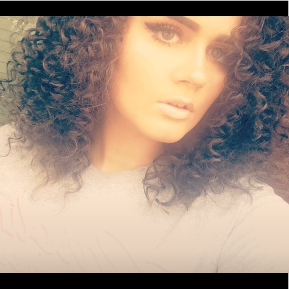 Profile Picture of Annette Berninger (@aberninger3) on Poshmark