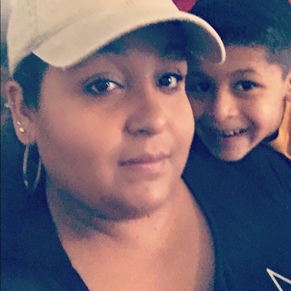 Profile Picture of Fabiola Sandoval (@fabby0428) on Poshmark