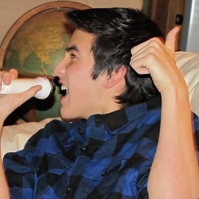 Profile Picture of Mike Hoopes (@DocMovie16) on Twitter
