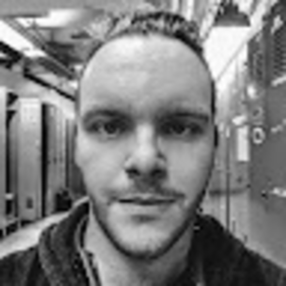 Profile Picture of Dylan Nolff (@dnolff1991) on Poshmark