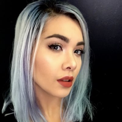 Profile Picture of Demarice De Castro 💋💋 (@VioletAbsinthe) on Twitter