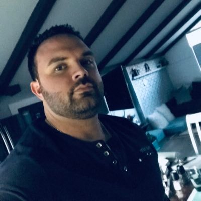 Profile Picture of Chris Mosher (@themosh19) on Twitter