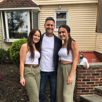 Profile Picture of Mark Grimaldi (@mcg_grimaldi) on Twitter