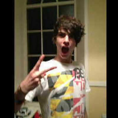 Profile Picture of Michael Tedford (@ooouush) on Twitter