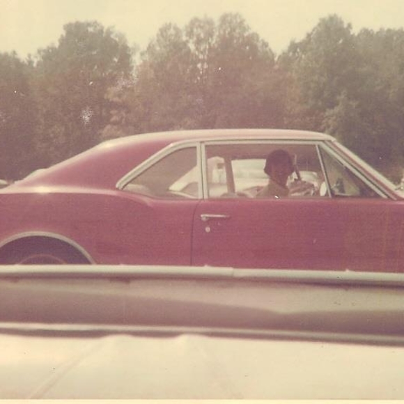 Profile Picture of Jeana Torian (@lennyttt) on Poshmark