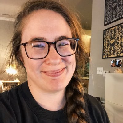 Profile Picture of Emily McIntosh (@apple1693) on Twitter