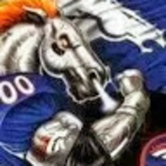 Profile Picture of Omar Vera (@lost562angel) on Poshmark