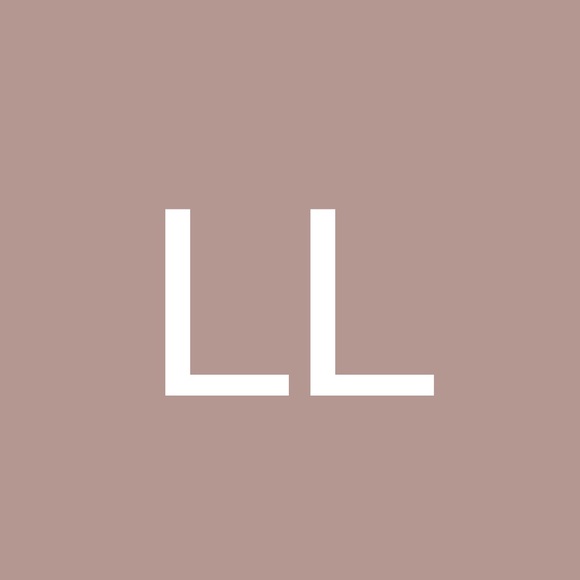 Profile Picture of Libby Libby1 (@libbyrivae9762) on Poshmark