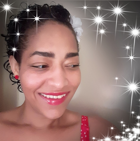 Profile Picture of Shareka Wallace (@shareka) on Poshmark