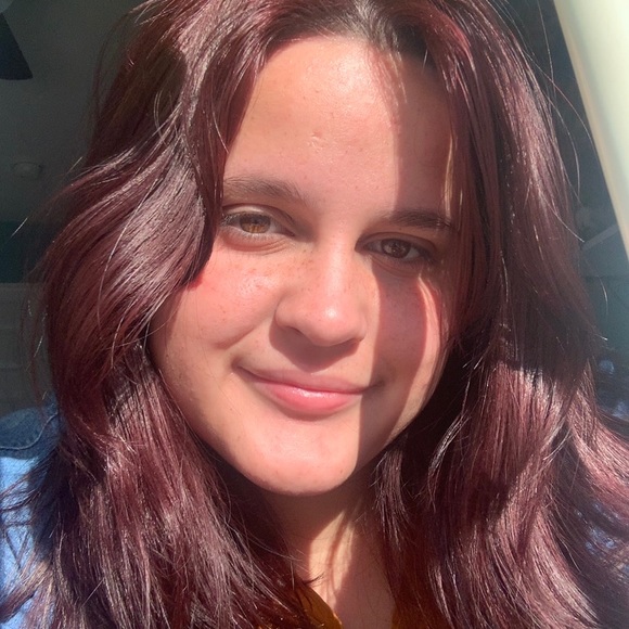 Profile Picture of Addison Penny (@addisonpenny6) on Poshmark