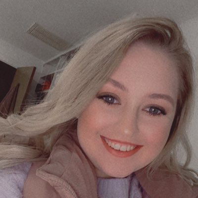 Profile Picture of  ☀️Miranda ☀️ (@MirandaLCotten) on Twitter