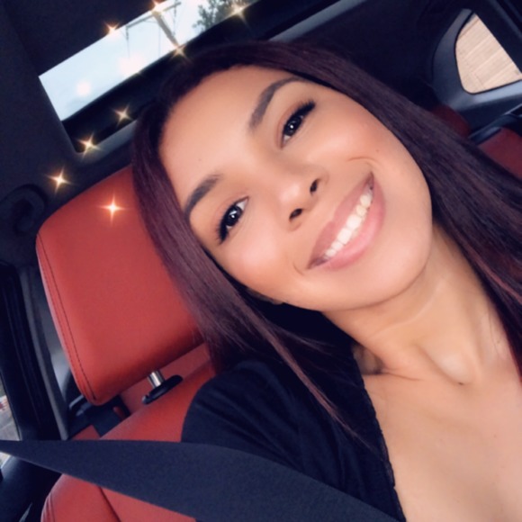 Profile Picture of Dannyelis Alicea (@dannyelis23) on Poshmark