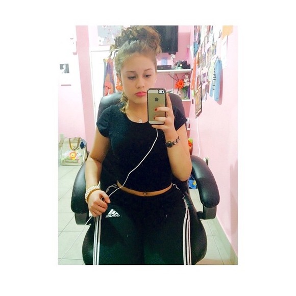 Profile Picture of Rosa Sorto (@rosaa17_) on Poshmark