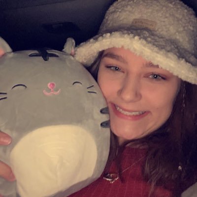 Profile Picture of Rachel Downs (@racheldowns02) on Twitter