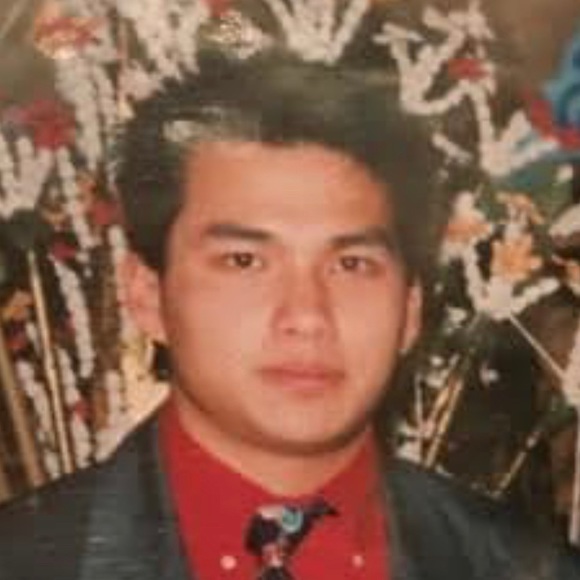 Profile Picture of Andy Duangtavanh (@andyduangtavanh) on Poshmark