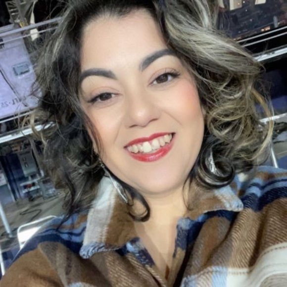 Profile Picture of Sally Pusch (@sallypusch) on Poshmark