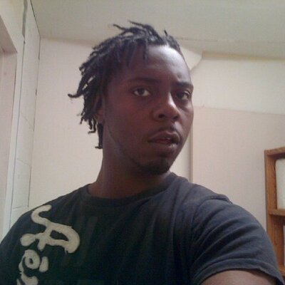 Profile Picture of Perry Singleton (@Rocstarfarian74) on Twitter