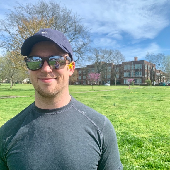 Profile Picture of Mike Drews (@mikedrews) on Poshmark
