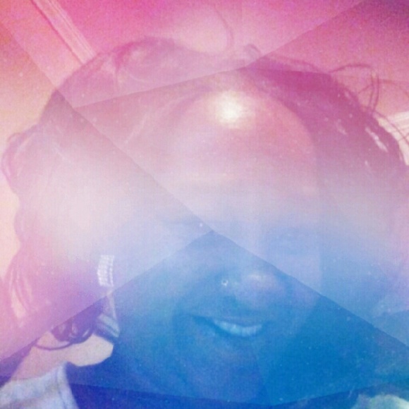 Profile Picture of Towandra Zinnerman (@towandra) on Poshmark