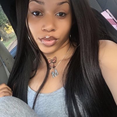 Profile Picture of MariahMeanGirl (@__Lightskindoll) on Twitter