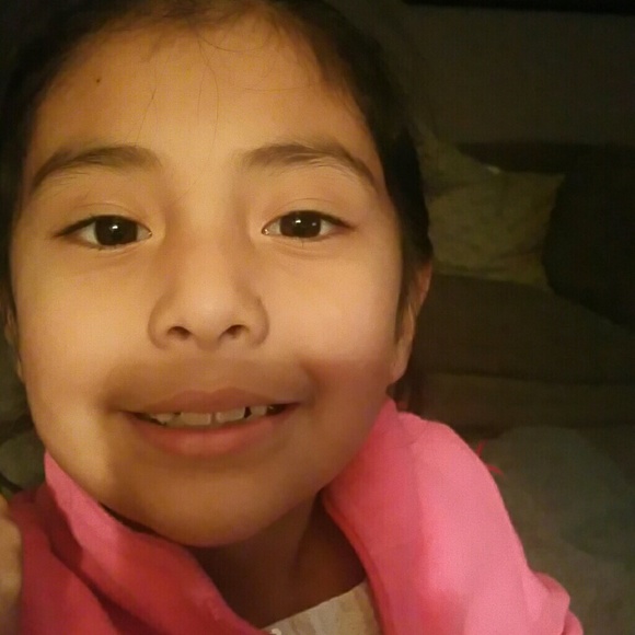 Profile Picture of Mayra Tehandon (@mayratehandon) on Poshmark