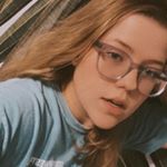 Profile Picture of beth rust, eye nerd 🤓 (@dorothyyelizabeth) on Instagram