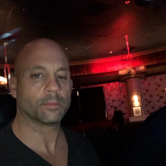 Profile Picture of Christopher Matteo (@c_matteo) on Poshmark