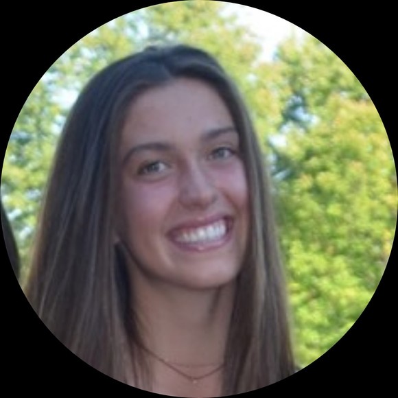 Profile Picture of Erin Carson (@ecarson23) on Poshmark