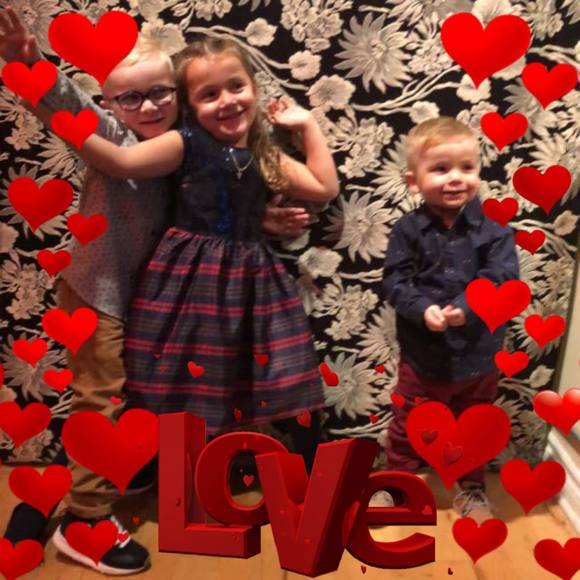 Profile Picture of Suzanne Laberge (@suzannelaberge) on Poshmark