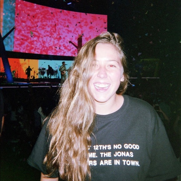 Profile Picture of Pauline Nicholson (@penicholson) on Poshmark