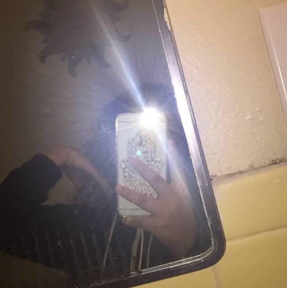 Profile Picture of Alivia Thompson (@aliviathompson) on Poshmark